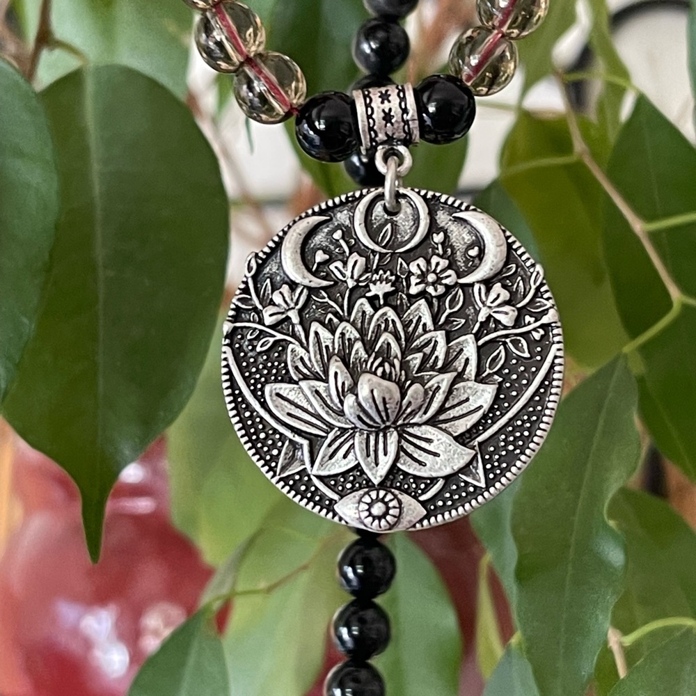 Gorgeous 108 Meditation Mala necklace ✨charged✨ - Picture 8 of 10